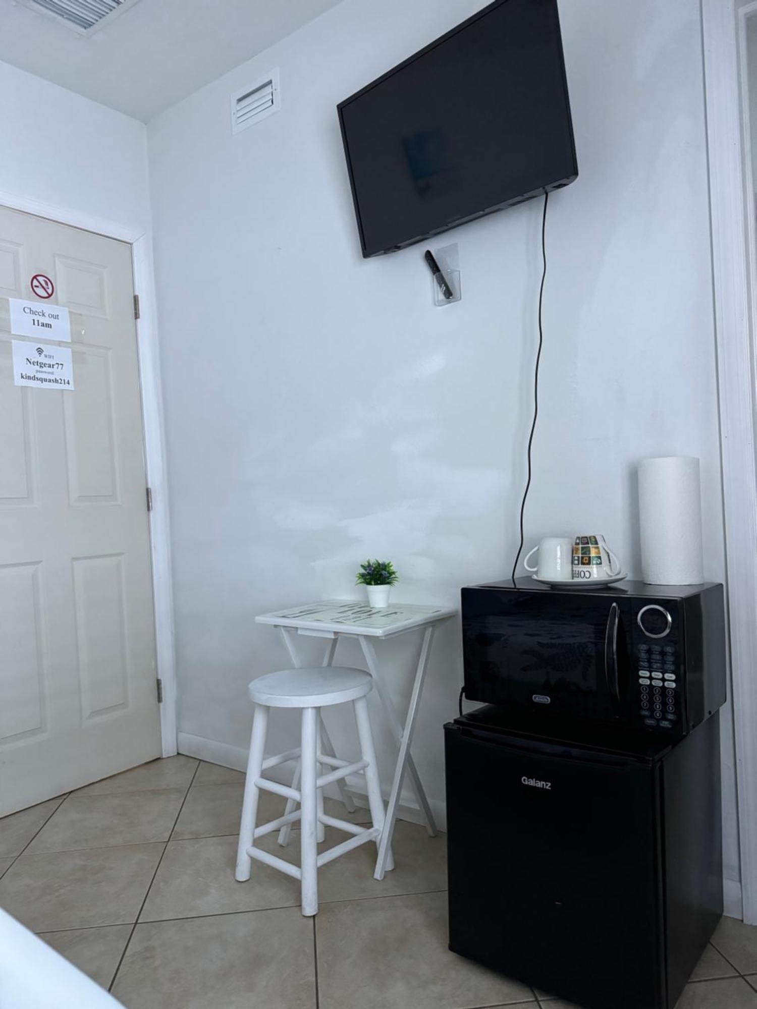 B5 Best Value On Private Bedroom With Private Bathroom In Little Havana, Miami Extérieur photo